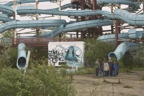 Кадр из фильма Нулевой канал