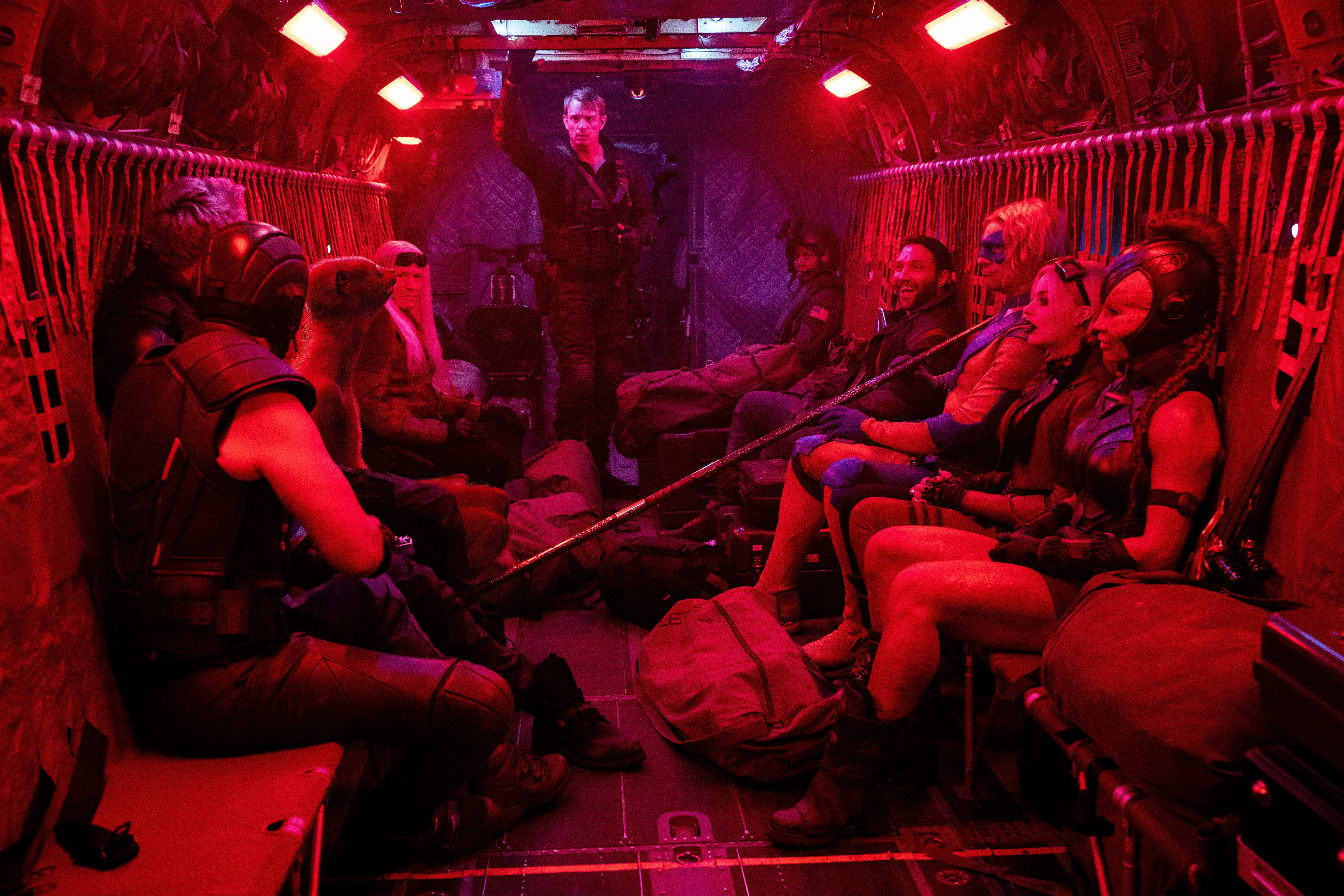 Кадр из фильма Отряд самоубийц: Миссия навылет