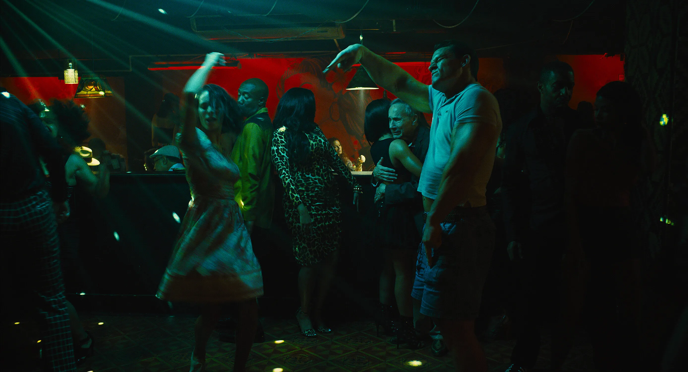 Кадр из фильма Отряд самоубийц: Миссия навылет