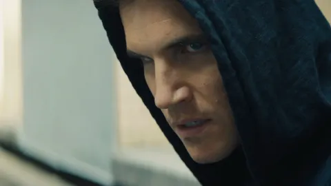 Кадр из фильма Код 8