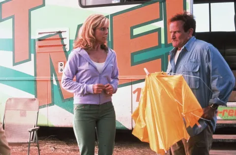 Кадр из фильма Дурдом на колесах