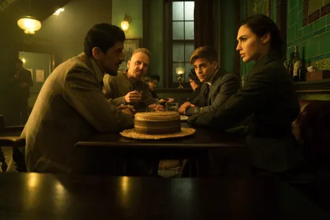 Кадр из фильма Чудо-женщина