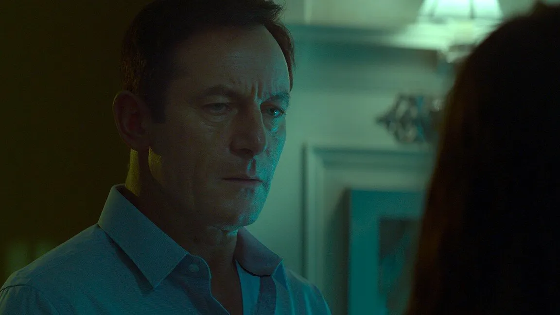 Кадр из фильма Тёмное зеркало