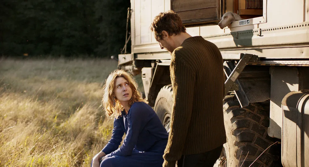 Кадр из фильма В моей комнате