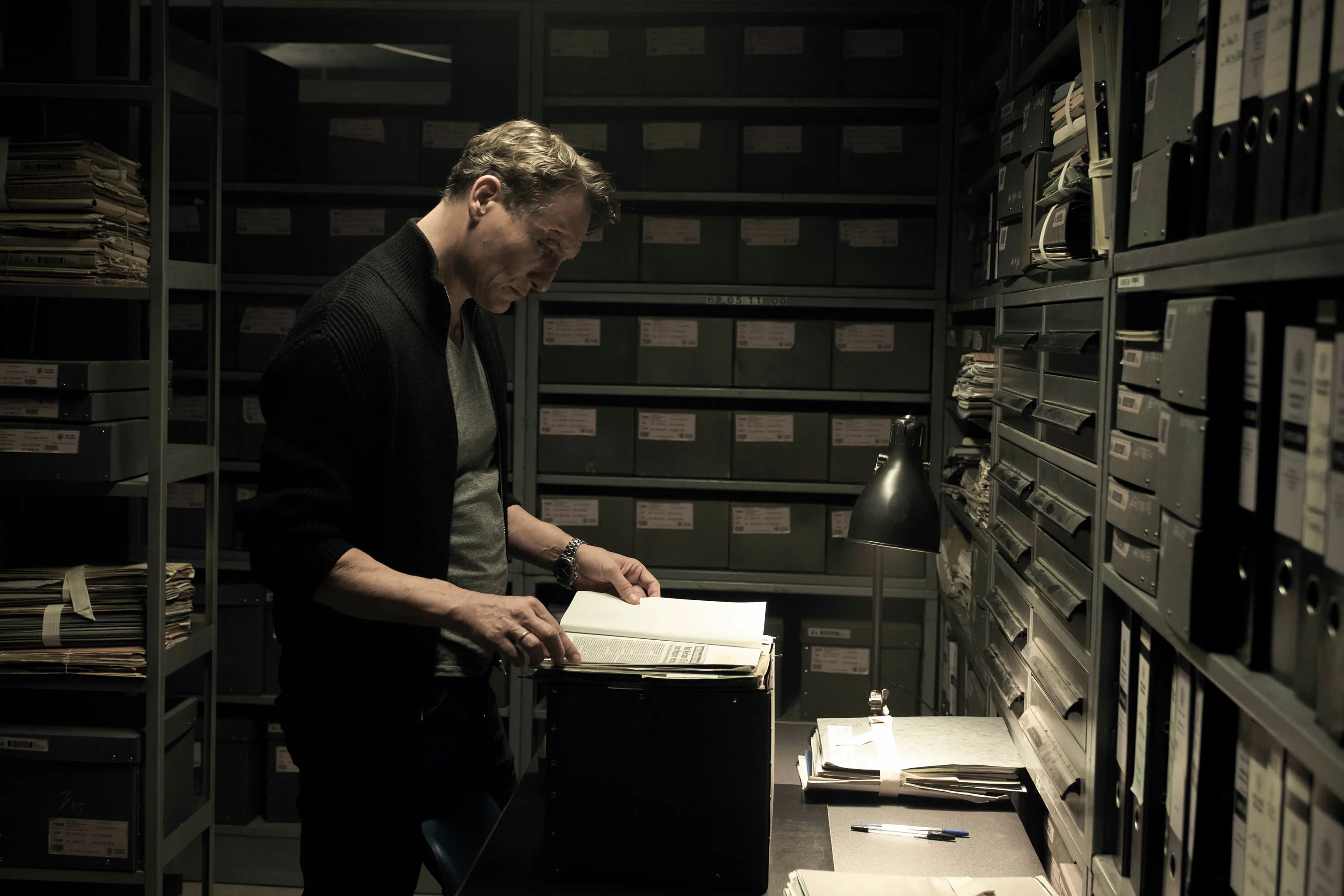 Кадр из фильма Тьма