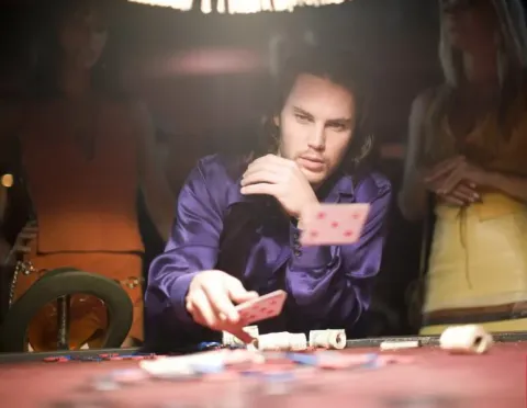 Кадр из фильма Люди Икс: Начало. Росомаха