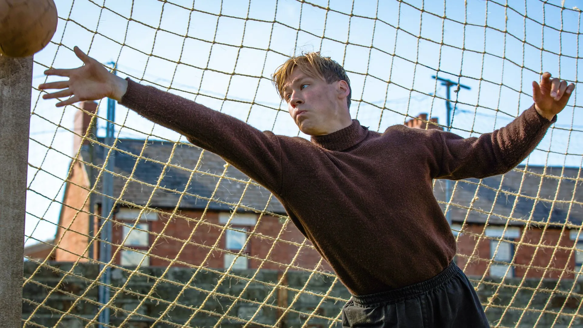 Кадр из фильма Голкипер