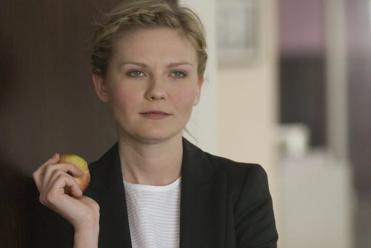 Кадр из фильма Как потерять друзей и заставить всех тебя ненавидеть