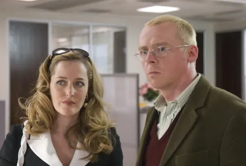 Кадр из фильма Как потерять друзей и заставить всех тебя ненавидеть