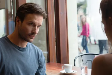 Кадр из фильма Притворись моим женихом