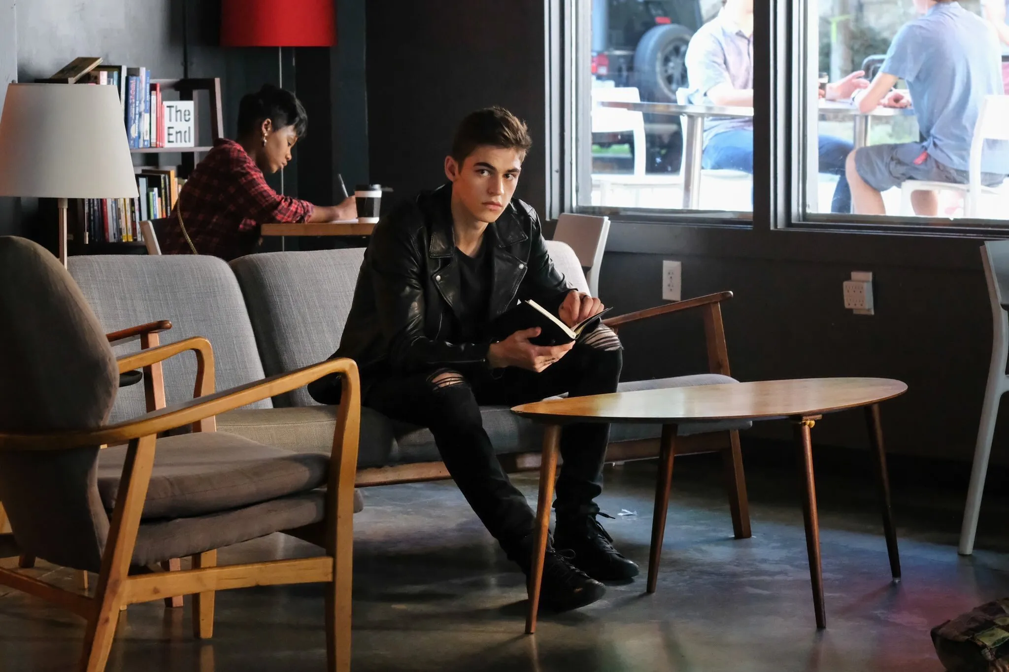 Кадр из фильма После