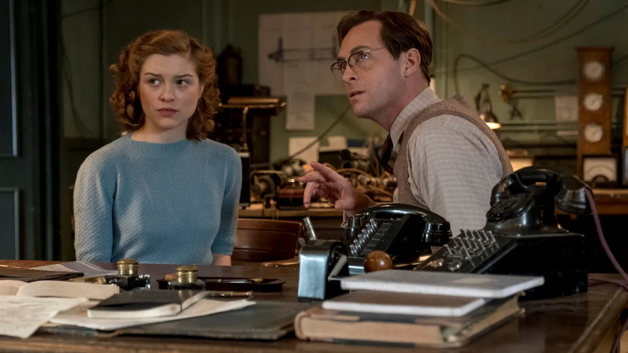 Кадр из фильма Код Красный