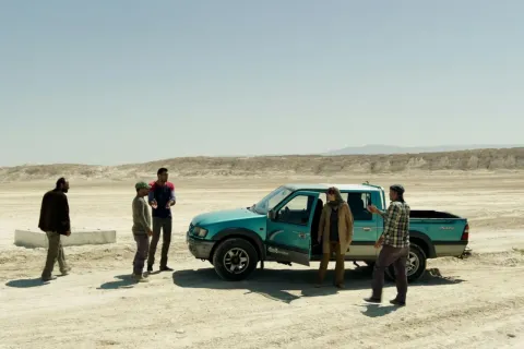 Кадр из фильма Связной