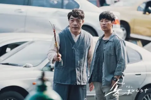 Кадр из фильма Гость