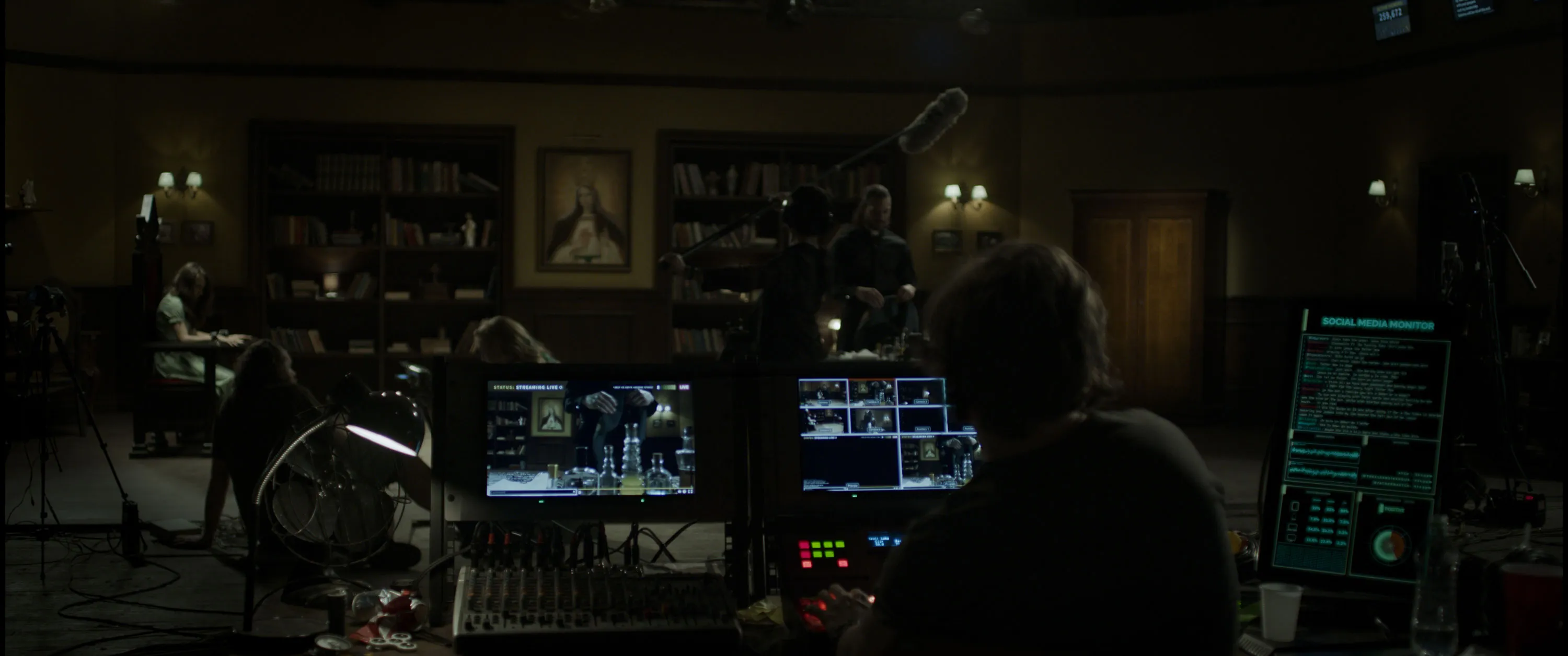 Кадр из фильма Час дьявола