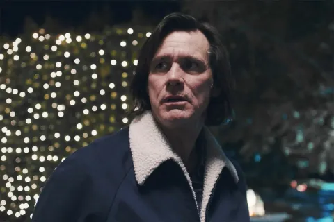 Кадр из фильма Шучу