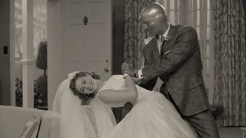 Кадр из фильма Ванда/Вижн