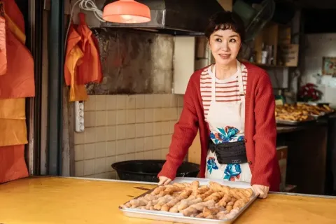 Кадр из фильма Окей! Мадам