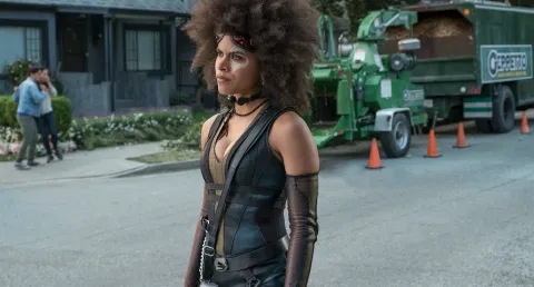 Кадр из фильма Жил-был Дэдпул