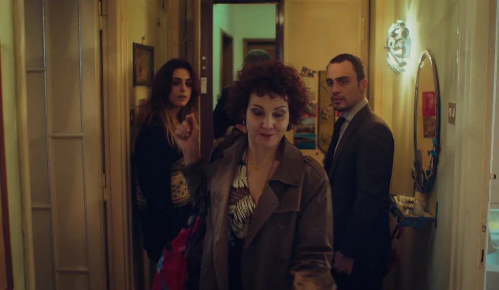 Кадр из фильма Любовь под домашним арестом