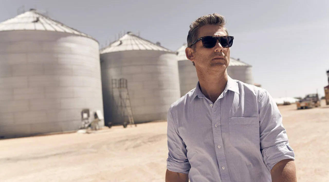 Кадр из фильма Город тайн