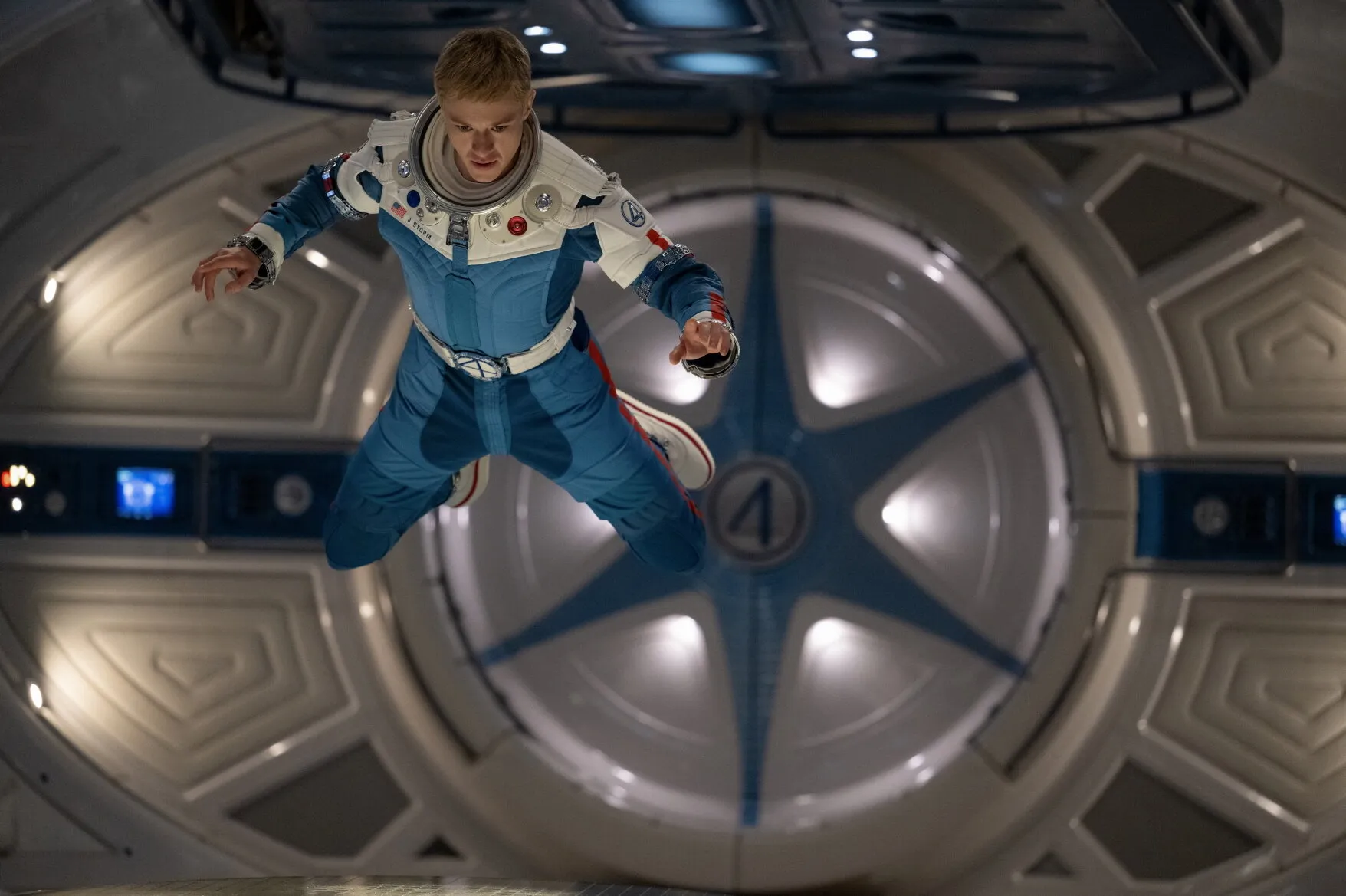 Кадр из фильма Фантастическая четвёрка: Первые шаги