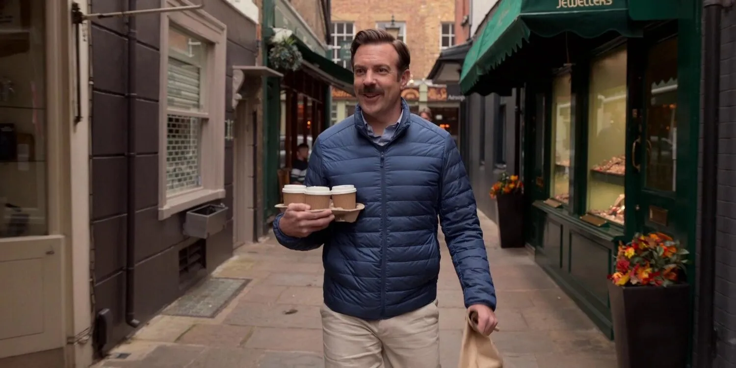 Кадр из фильма Тед Лассо