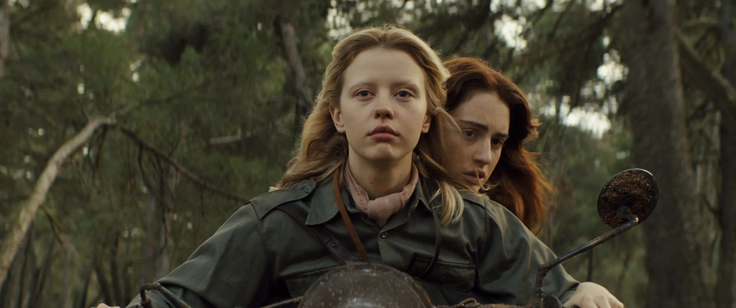 Кадр из фильма Сигнал бедствия