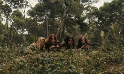 Кадр из фильма Сигнал бедствия