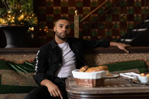 Кадр из фильма Измена