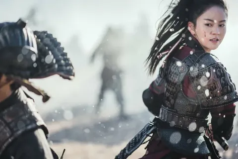 Кадр из фильма Лунная река