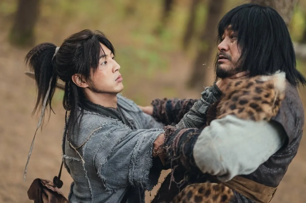 Кадр из фильма Лунная река