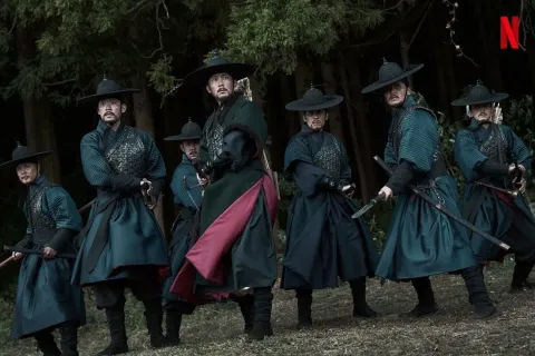 Кадр из фильма Королевство зомби: История Ашинь