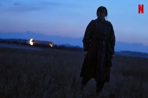 Кадр из фильма Королевство зомби: История Ашинь