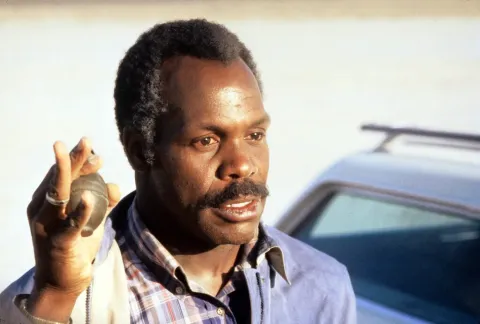 Кадр из фильма Смертельное оружие