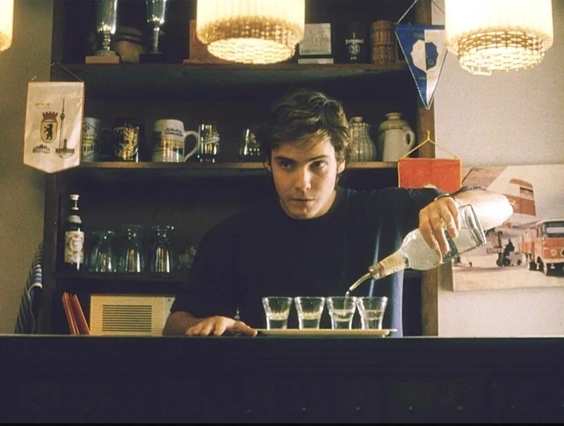 Кадр из фильма Гуд бай, Ленин!