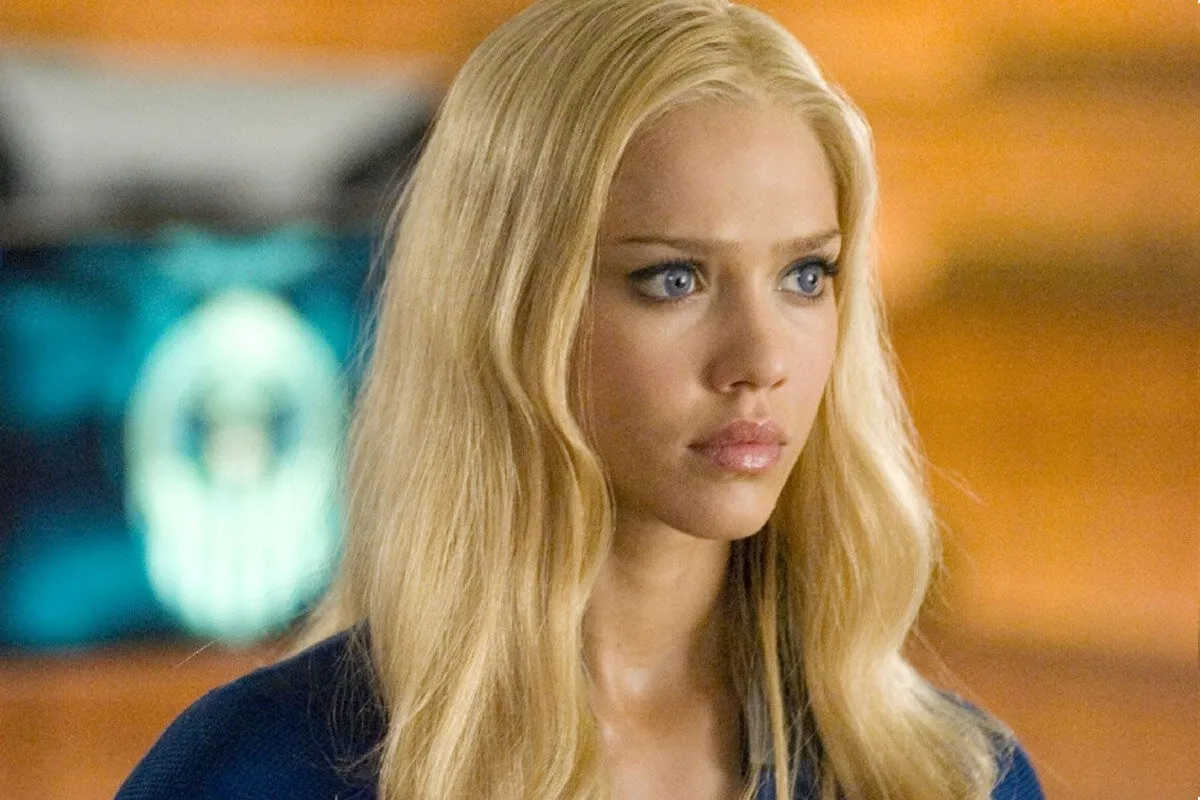 Кадр из фильма Фантастическая четверка: Вторжение Серебряного серфера