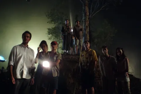 Кадр из фильма Крокодил