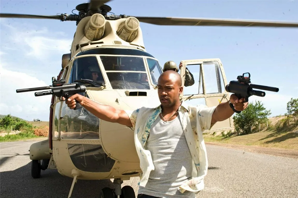 Кадр из фильма Лузеры