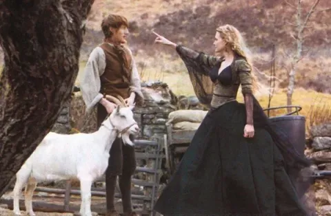 Кадр из фильма Звездная пыль