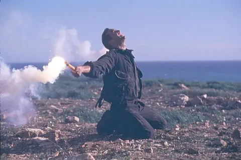 Кадр из фильма Скала