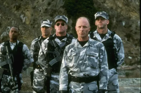 Кадр из фильма Скала