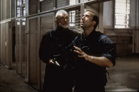 Кадр из фильма Скала