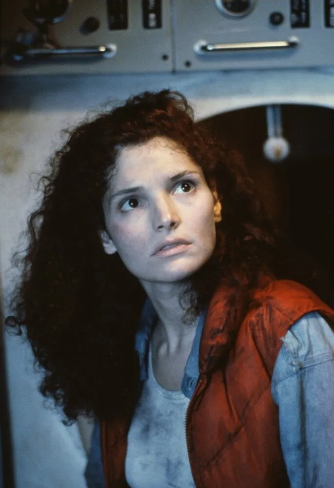 Кадр из фильма Бездна