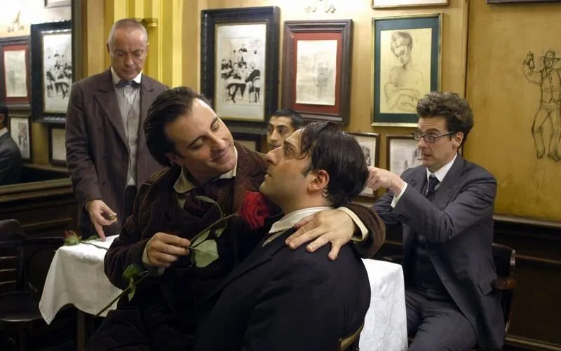 Кадр из фильма Модильяни