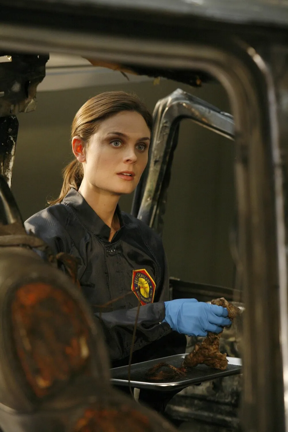 Кадр из фильма Кости