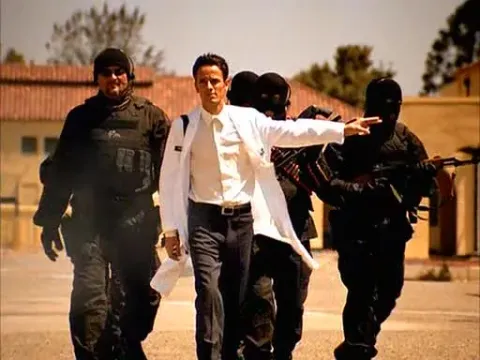 Кадр из фильма Человек-невидимка