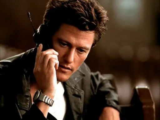 Кадр из фильма Человек-невидимка