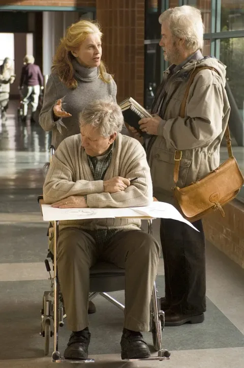 Кадр из фильма Вдали от неё