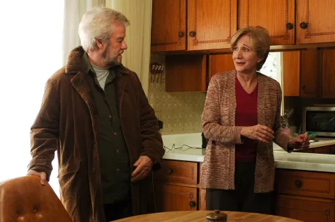 Кадр из фильма Вдали от неё